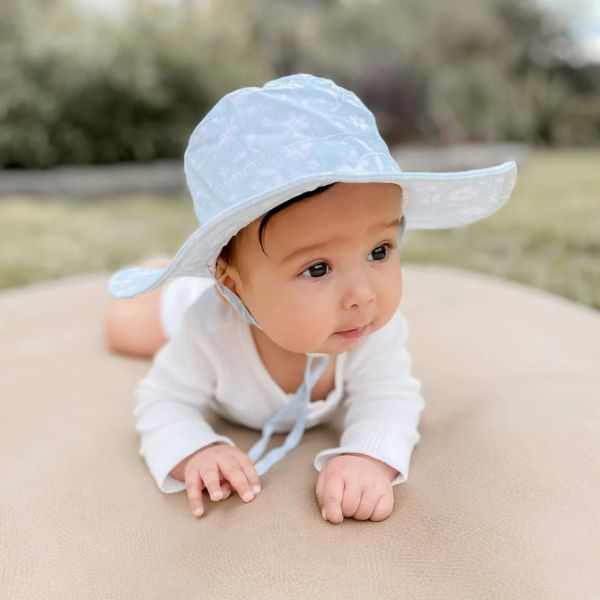 Cubs & Co. Baby Bucket Hat - Floral Green