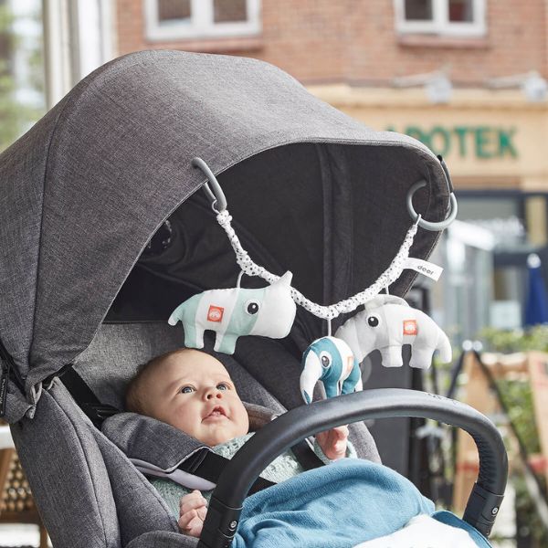Done by Deer Pram Toy Deer Friends Blue babyshop