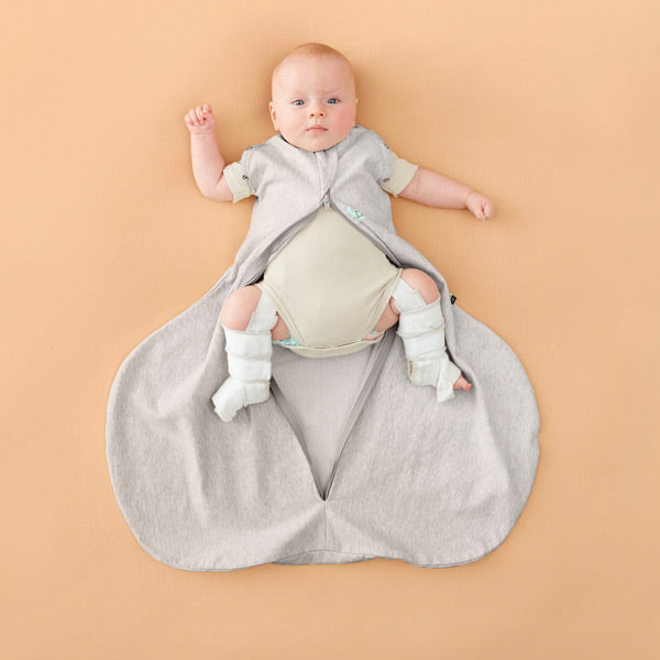 ergoPouch Hip Harness Cocoon Swaddle Bag 1.0 TOG - Grey Marle